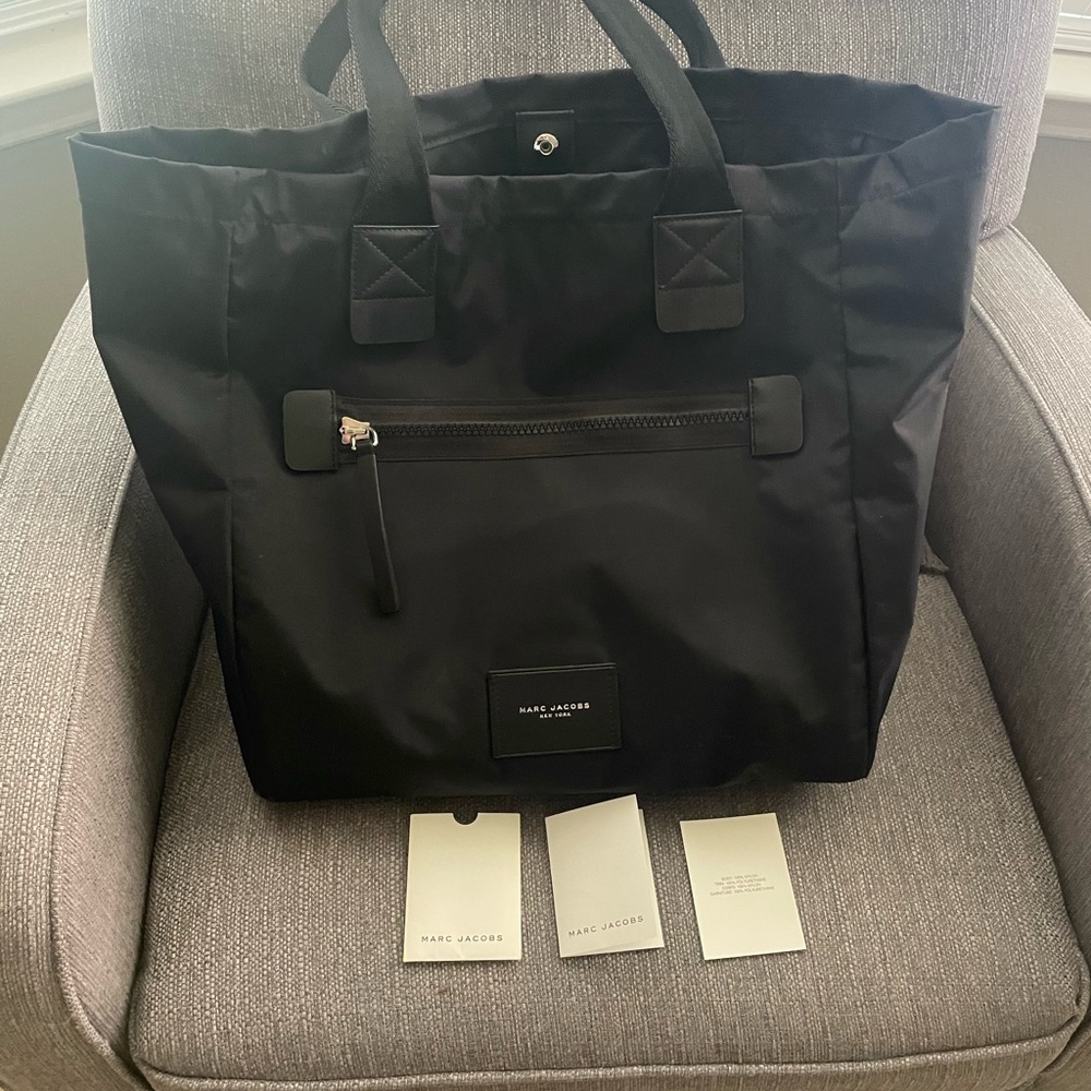 Marc Jacobs Black Nylon Tote EUC 💕
